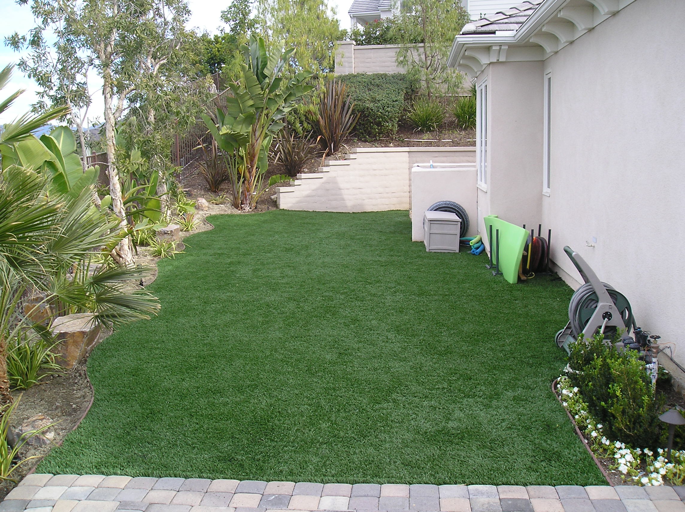 customer-review-on-s-blade-50-artificial-grass-looks-good-but