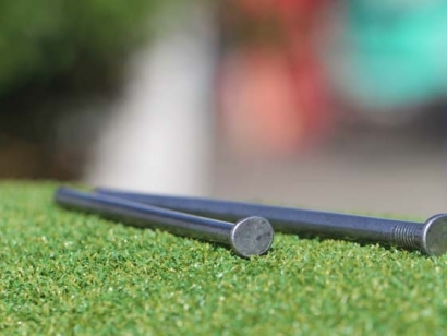 fake grass Installation Nails